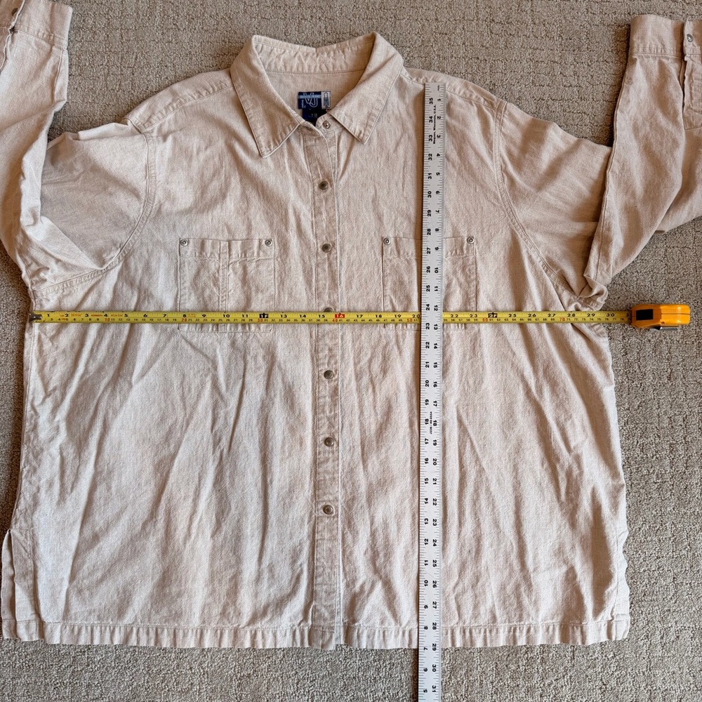 Linen Button-Up Shirt - Picture 6 of 8